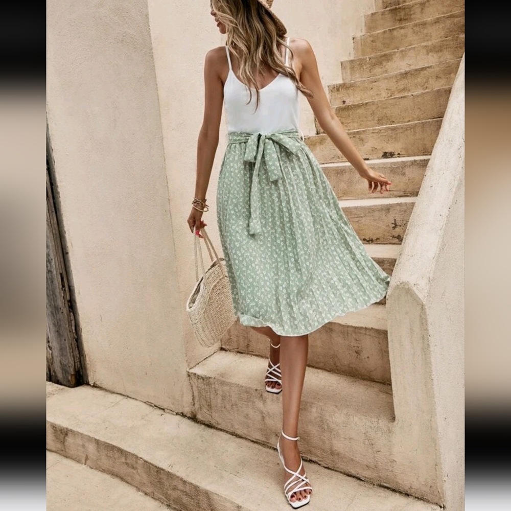NWOT! Flowy Summer Dress